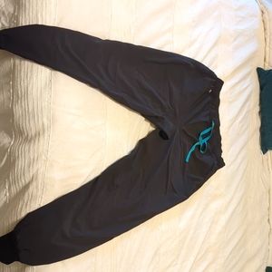 Medium scrub jogger pants